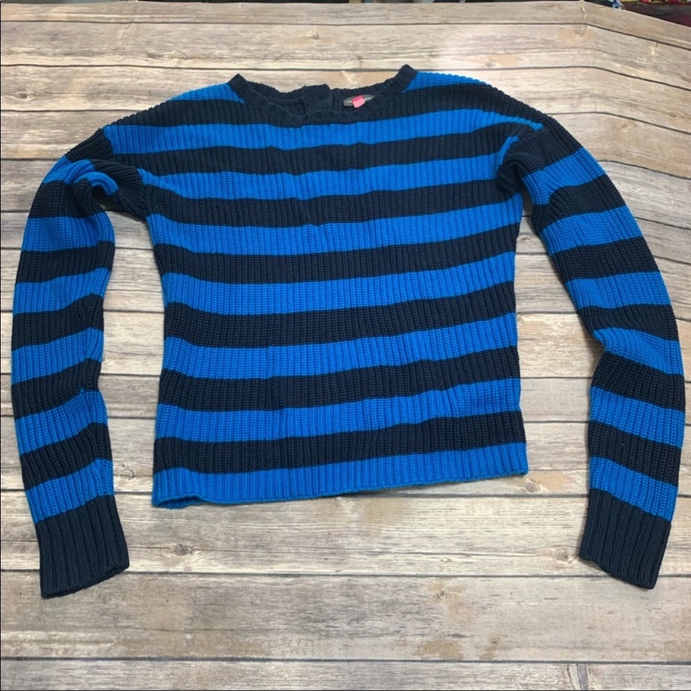 Vince Camuto Blue rugby crew neck striped sweater